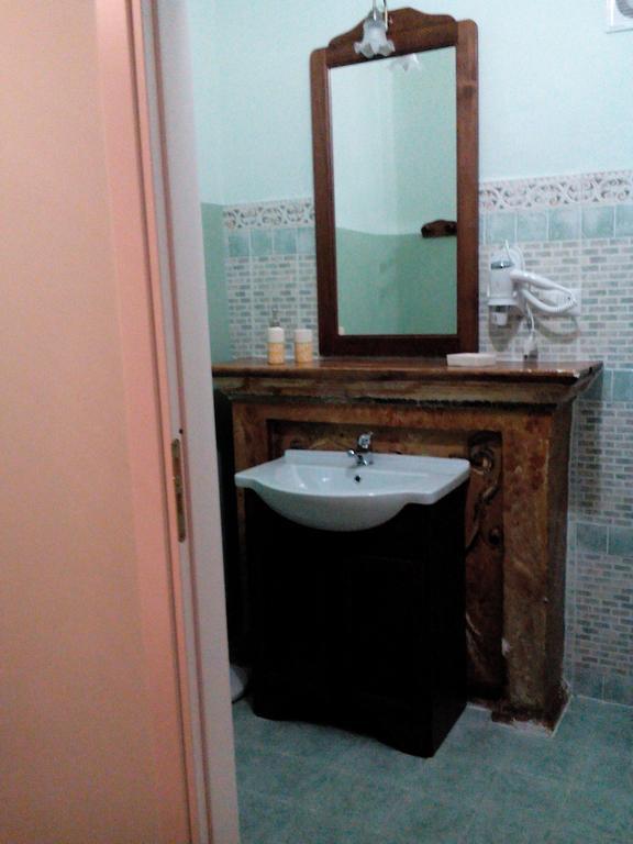 La Casa Dellamericano - Casa D'Epoca Anni '30 Aliano Dış mekan fotoğraf